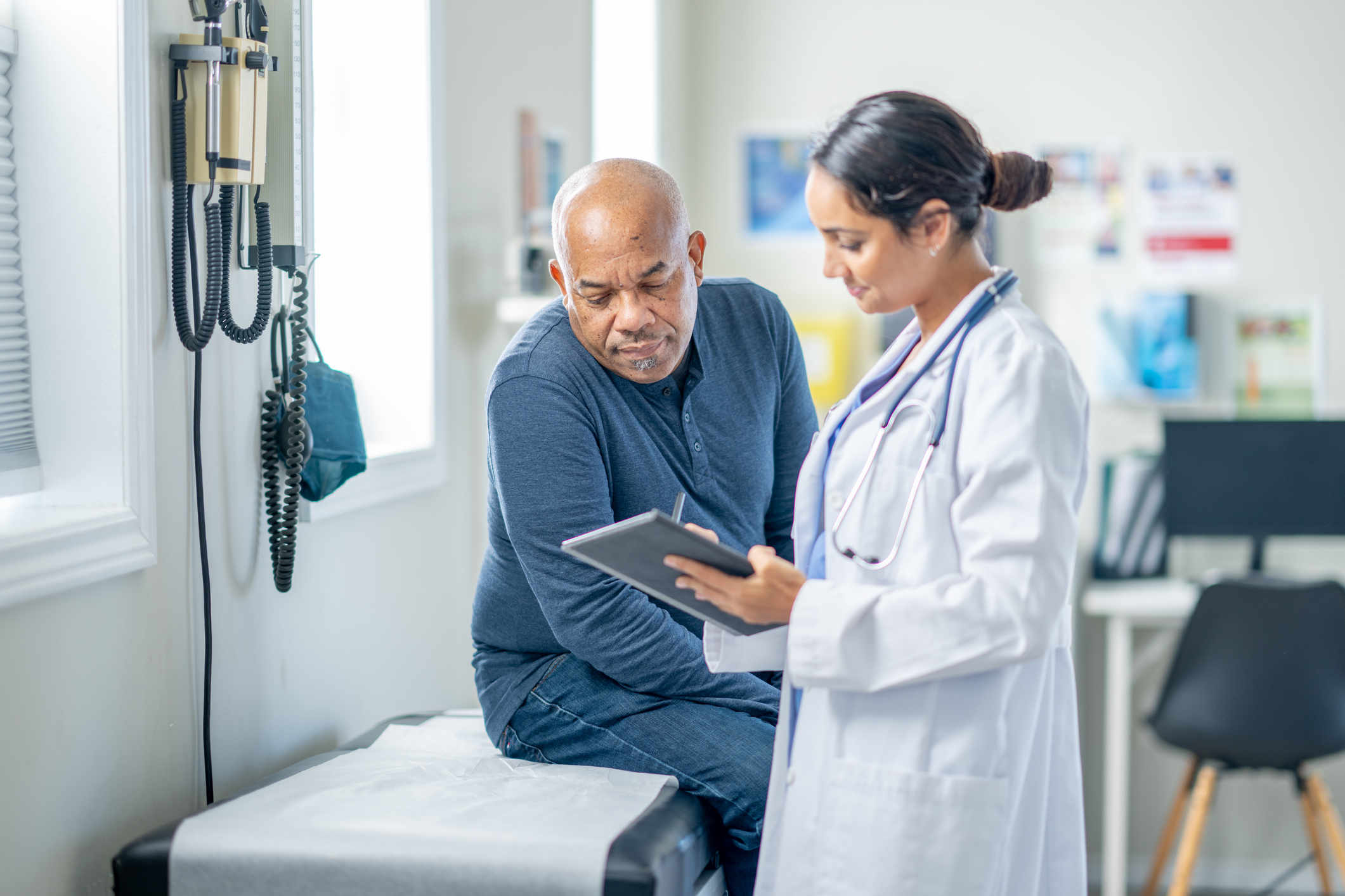 Seeking Medical Guidance, but in Different Ways – How Patients and HCPs Interact with Conversational AI on Pharmaceutical Websites